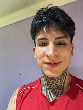 _Tomy08calderon Live Webcam on Stripchat