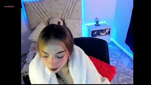 Mia_Victoria22 webcam