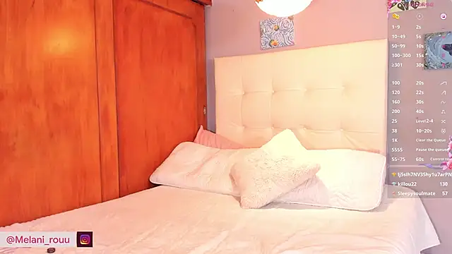 Melaniaa_Roussee webcam