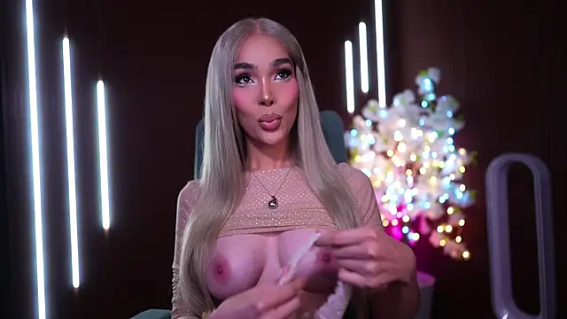 xxforyoureyesonlyxx's room