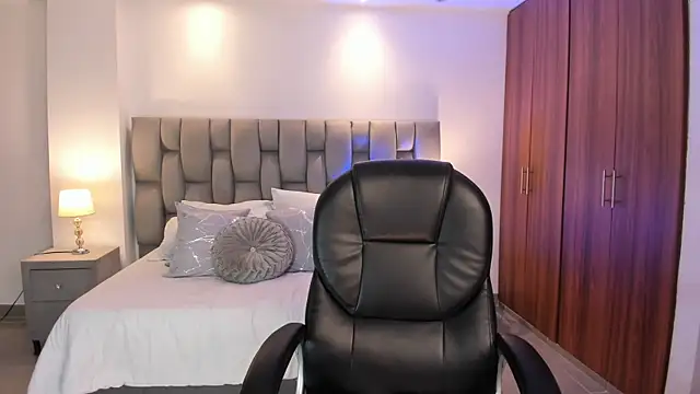 sarita_evanss webcam