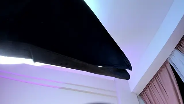 Zamira_Taylor webcam