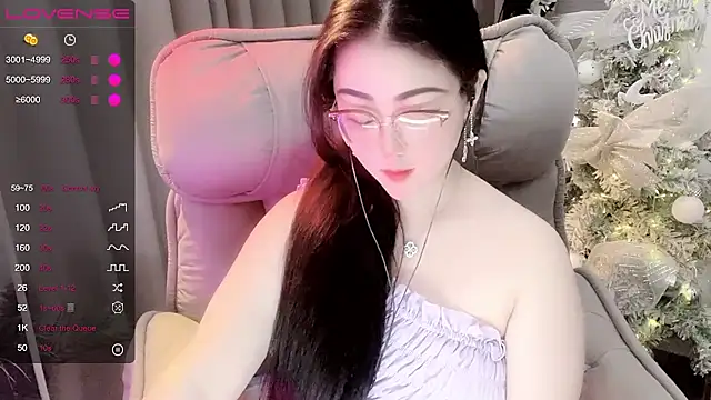 Monica-666888- webcam