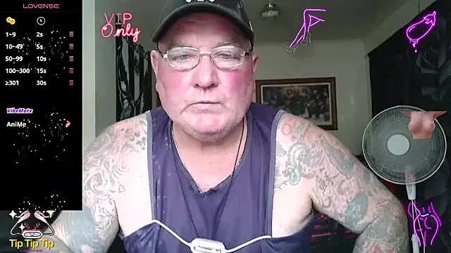 KINKYBLUEYES69 webcam