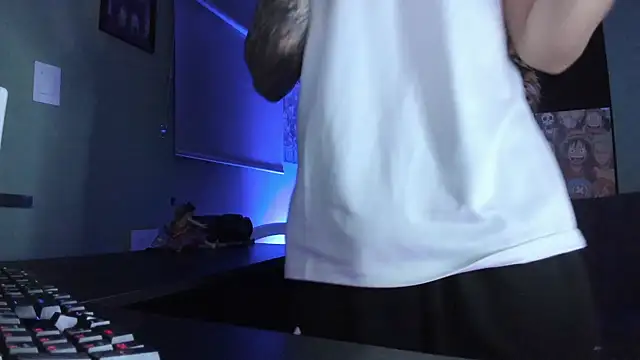 Dominatofstupid webcam