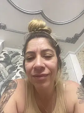 viktoria_davis_ webcam