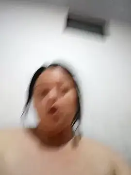 Julieta_BBW webcam