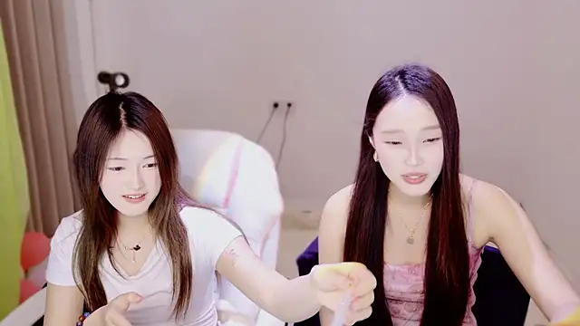 Xiongchumo1120 webcam