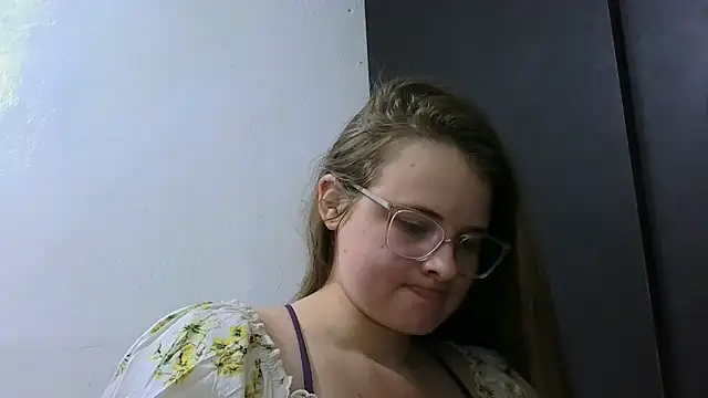 HellenMiyer1111 webcam