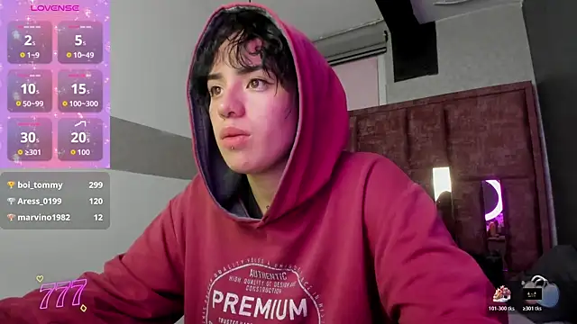 Kiara_Fox__ live sex cam