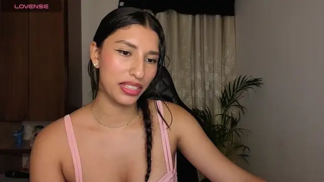 vieernes - Vieernes's free webcam - UK Sex Cams