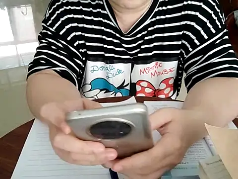 AngelwithEcup webcam