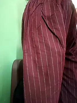 aafreen_36 (F young) - Boobs milk