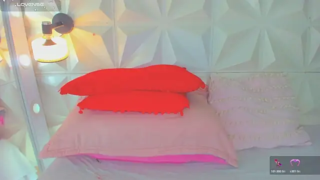 cute_latinaxxx webcam