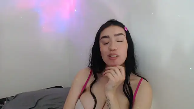 Julieta_De_Los_Angeles webcam