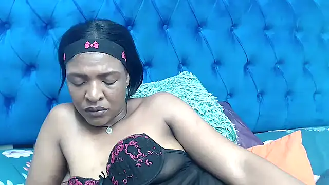 SpicyQueenxxxx webcam