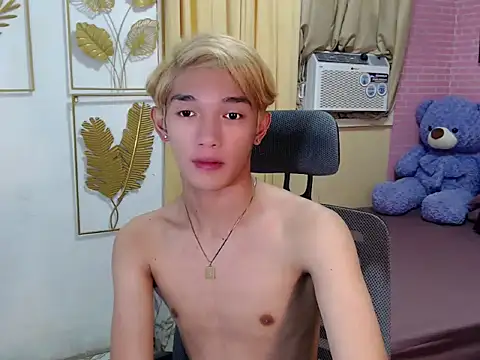 urasian_john18 webcam