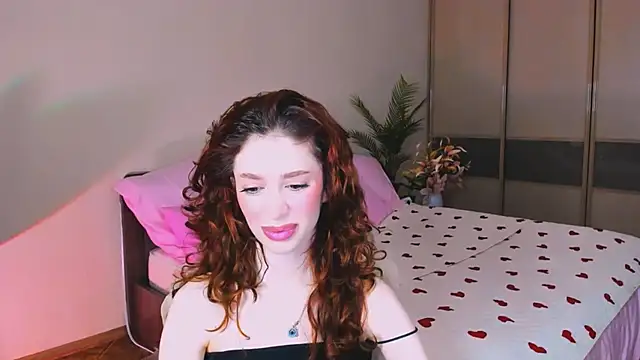 ChristinaConteeree webcam