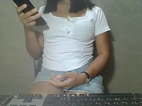 Skinny_PinayGirljust18 webcam