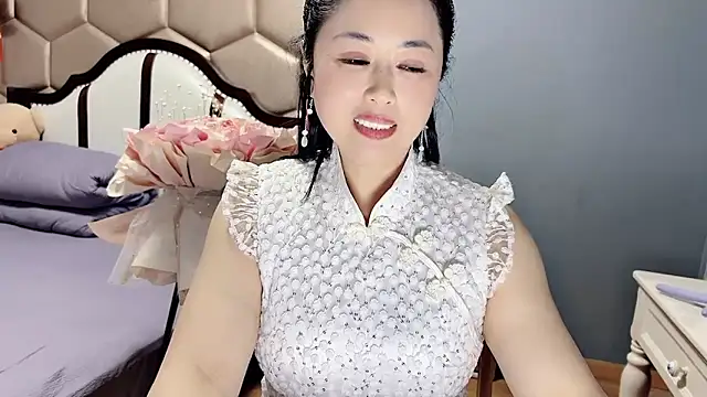 yaoyao22678 webcam