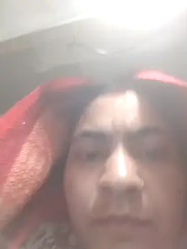 Julilodhi8695 webcam