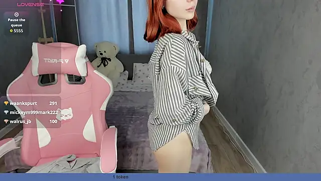 Loly_Cuttie webcam