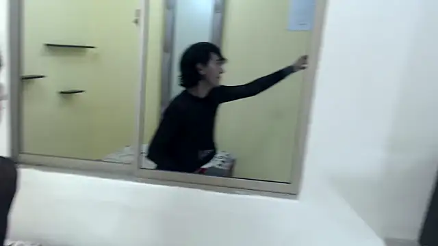 romina_white18 webcam