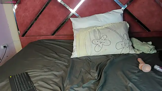 JeremySanders1_ webcam