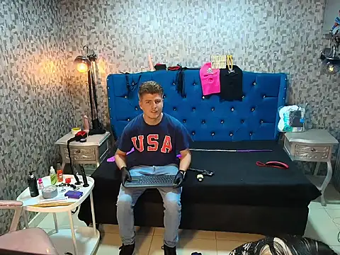 Justiin_and_brianna_BDSM webcam