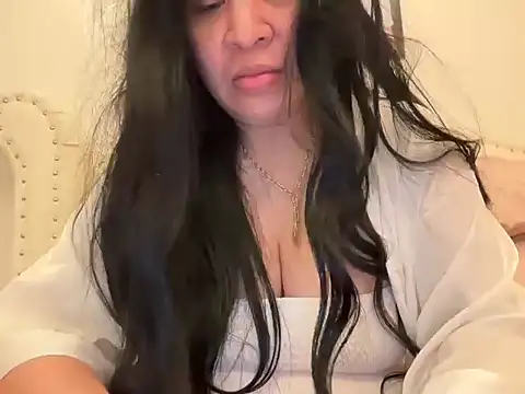 NaughtySCARLETSIN webcam