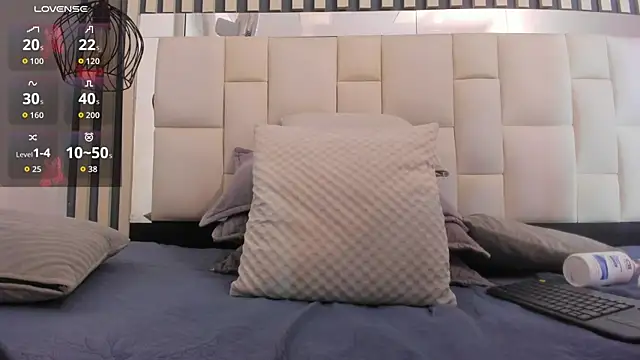 camila__herrera webcam