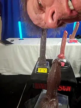 FantasyMan-BiWM webcam