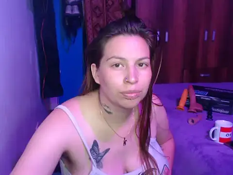 layanafuckass webcam