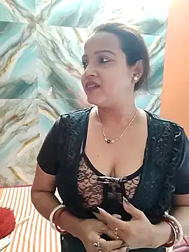 Webcam Model (hornypiu697)  is live.Free join now!