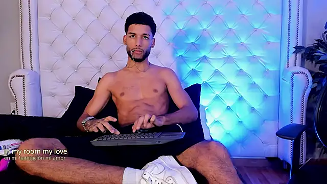 thiagoferreti (M twink) - show full naked