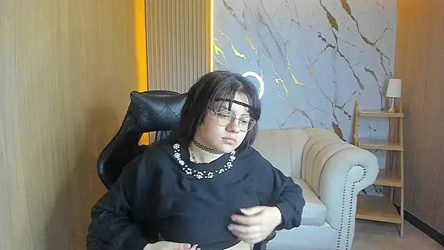 amara_tf - Amara_tf's free webcam - UK Sex Cams