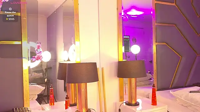 samanthapierce (F teen) - 👅 Suck my own pink nipples