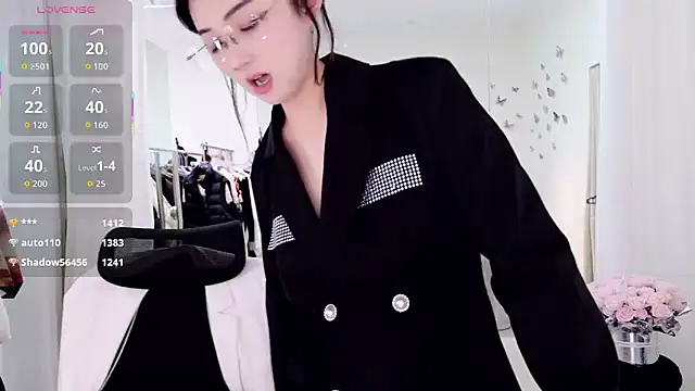 美女yangyang-777在线直播