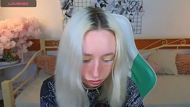 katia_kim - Katia_Kim's free webcam - UK Sex Cams