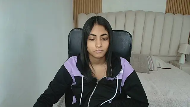 shaneelle - Shaneelle's free webcam - UK Sex Cams