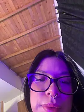 yungelitamor_ webcam