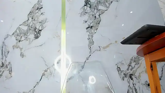 VictoriaKyros webcam