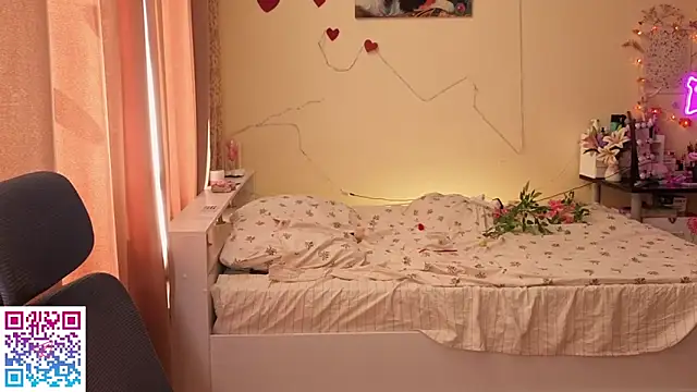 boozekirs_ (F teen) - a little tease with my panties