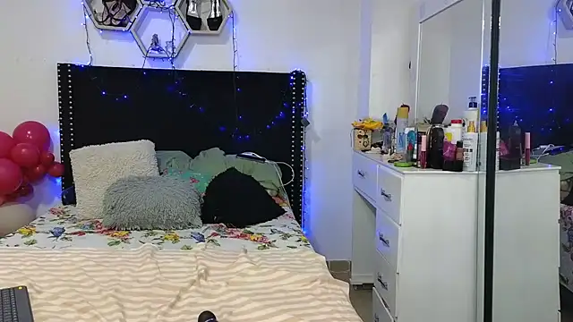 charlotte_077 webcam