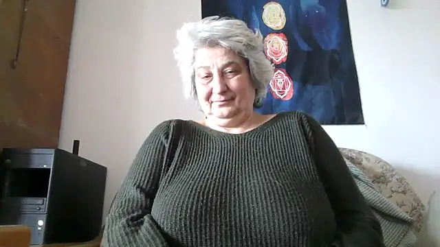 ExquisiteMature webcam