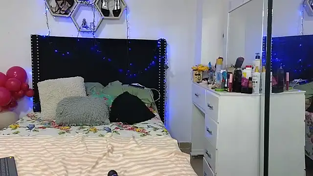 charlotte_077 webcam