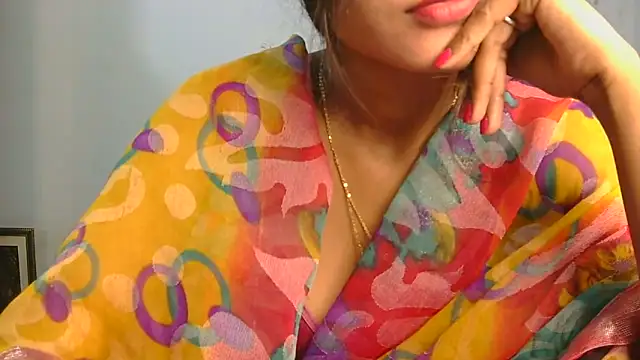 Aarti_misty71 webcam