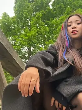 luna-sisi (F young) - 户外假阳具抽查2分钟