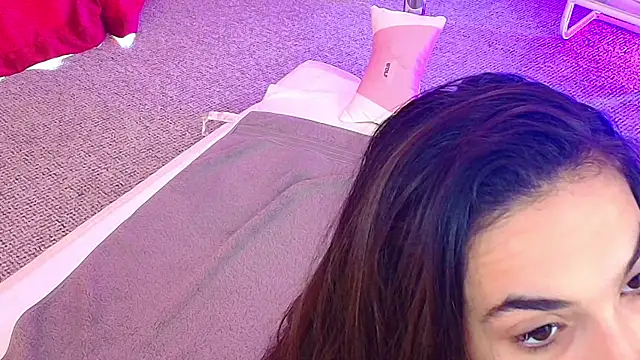 SlimTemptation webcam