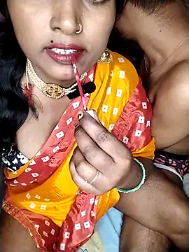 porn web cam online Kissing Couple